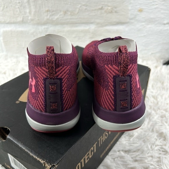 NIB Under Armour Women's Slingflex Rise Sneaker, Merlot Rustic Red 10.5 - Picture 4 of 8